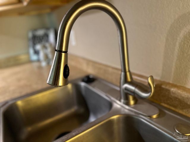 2105 Dora St, Pensacola, FL 32514