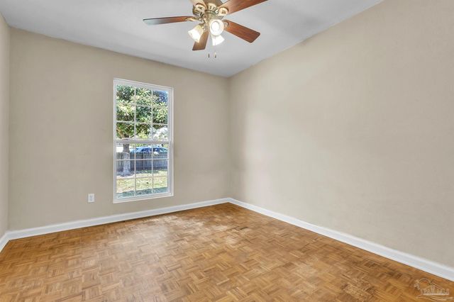 2105 Dora St, Pensacola, FL 32514