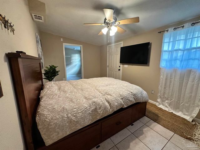 2105 Dora St, Pensacola, FL 32514