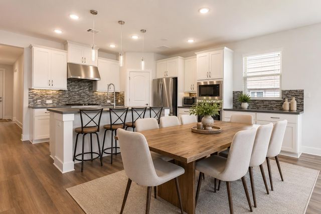 779 Founders RDG, Dripping Springs, TX 78620