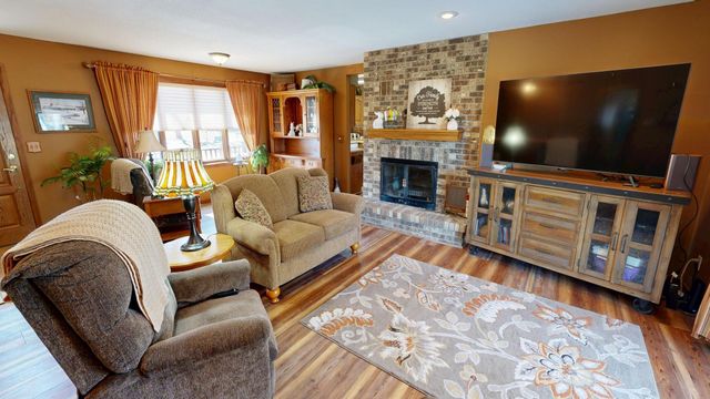 941 Mary Avenue, Willmar, MN 56201