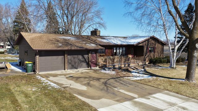 941 Mary Avenue, Willmar, MN 56201