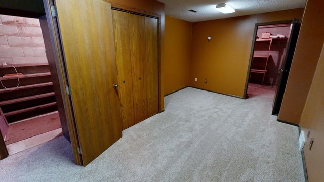 941 Mary Avenue, Willmar, MN 56201