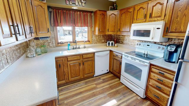 941 Mary Avenue, Willmar, MN 56201