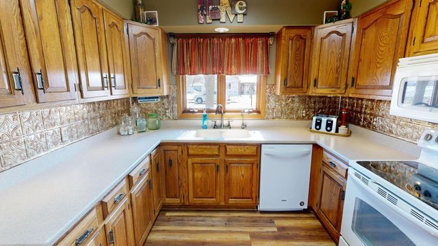 941 Mary Avenue, Willmar, MN 56201