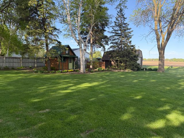 941 Mary Avenue, Willmar, MN 56201
