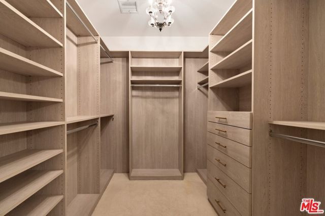 1472 N Kings Road, West Hollywood, CA 90069