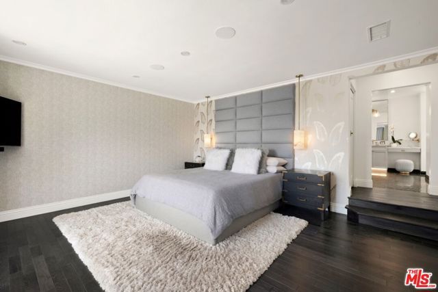 1472 N Kings Road, West Hollywood, CA 90069