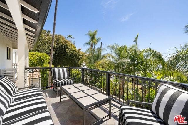 1472 N Kings Road, West Hollywood, CA 90069