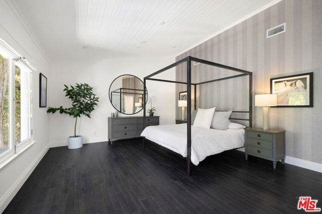 1472 N Kings Road, West Hollywood, CA 90069