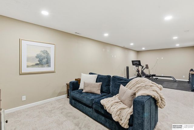 10459 S 111th Street, Papillion, NE 68046