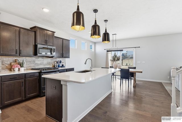 10459 S 111th Street, Papillion, NE 68046