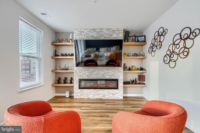 2596 NEABSCO COMMON PL, Woodbridge, VA 22191