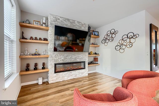 2596 NEABSCO COMMON PL, Woodbridge, VA 22191