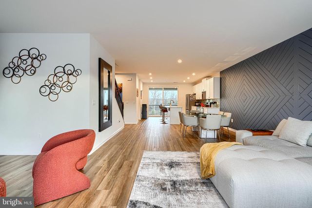 2596 NEABSCO COMMON PL, Woodbridge, VA 22191