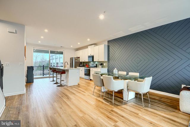 2596 NEABSCO COMMON PL, Woodbridge, VA 22191