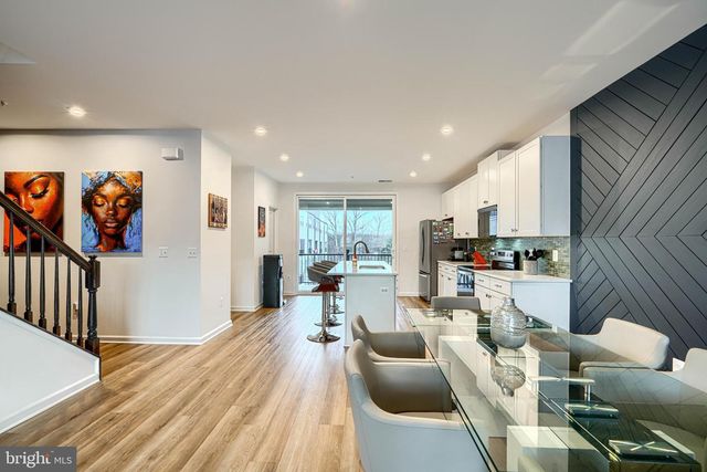 2596 NEABSCO COMMON PL, Woodbridge, VA 22191