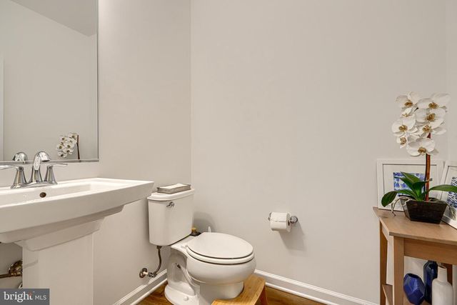 2596 NEABSCO COMMON PL, Woodbridge, VA 22191