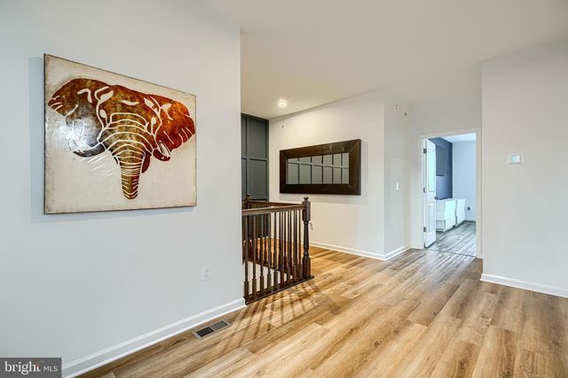 2596 NEABSCO COMMON PL, Woodbridge, VA 22191