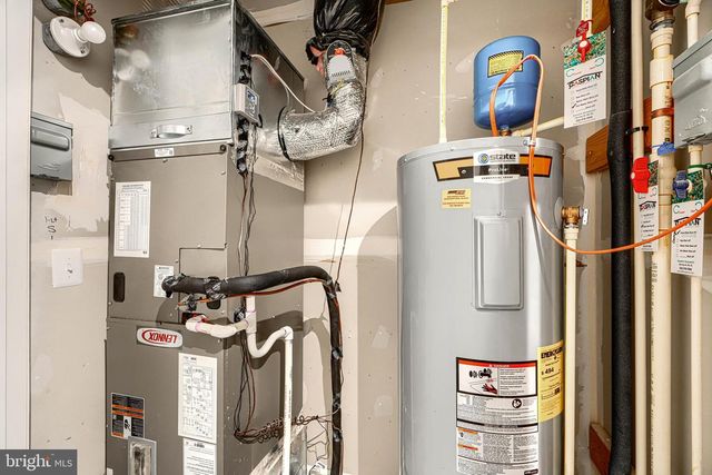 2596 NEABSCO COMMON PL, Woodbridge, VA 22191