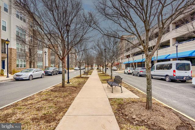 2596 NEABSCO COMMON PL, Woodbridge, VA 22191