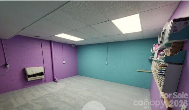 476 Jackson Loop Road, Flat Rock, NC 28731