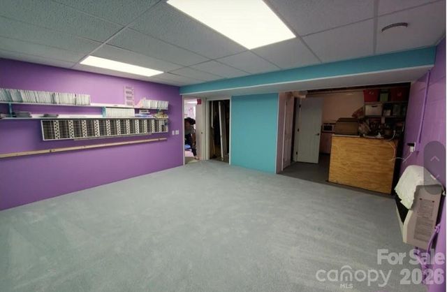 476 Jackson Loop Road, Flat Rock, NC 28731