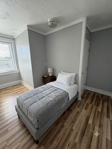 1076 Washington 7, Norwood, MA 02062