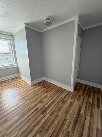 1076 Washington 7, Norwood, MA 02062