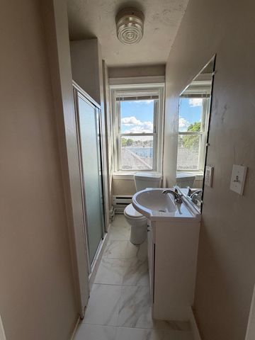 1076 Washington 7, Norwood, MA 02062