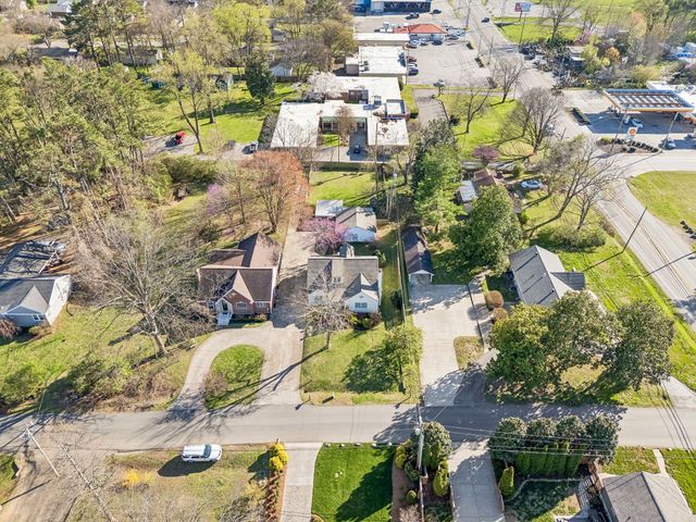 106 Carolyn Ave, Franklin, TN 37064