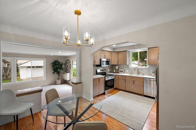 277 Beaupre Avenue, Grosse Pointe Farms, MI 48236