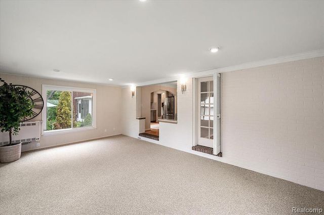 277 Beaupre Avenue, Grosse Pointe Farms, MI 48236