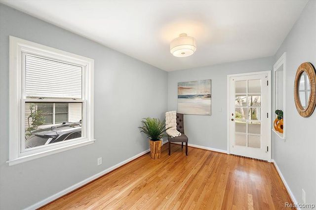277 Beaupre Avenue, Grosse Pointe Farms, MI 48236