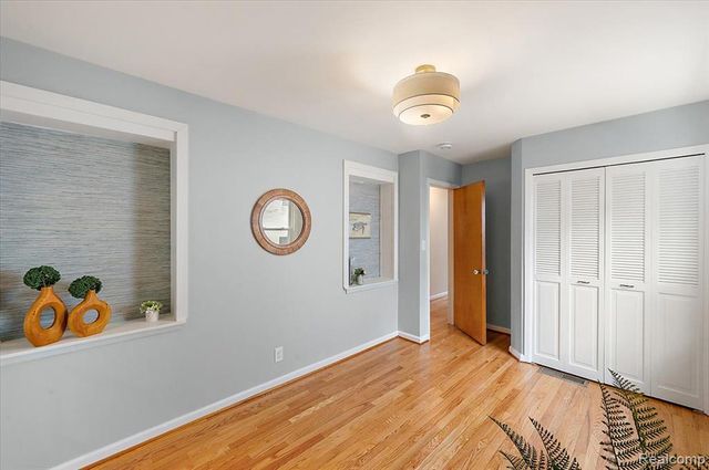 277 Beaupre Avenue, Grosse Pointe Farms, MI 48236
