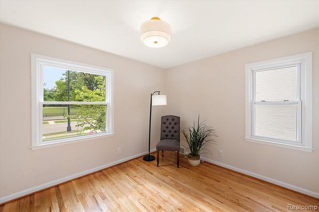 277 Beaupre Avenue, Grosse Pointe Farms, MI 48236