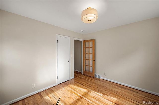 277 Beaupre Avenue, Grosse Pointe Farms, MI 48236