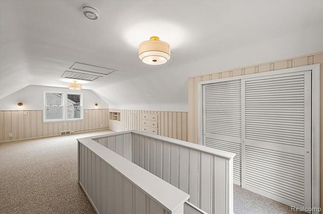 277 Beaupre Avenue, Grosse Pointe Farms, MI 48236