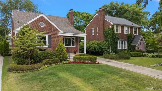 277 Beaupre Avenue, Grosse Pointe Farms, MI 48236