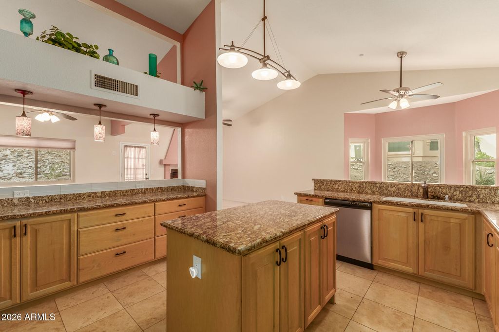 Image 15 of property listing at 15657 E Chicory Drive, Fountain Hills, AZ 85268