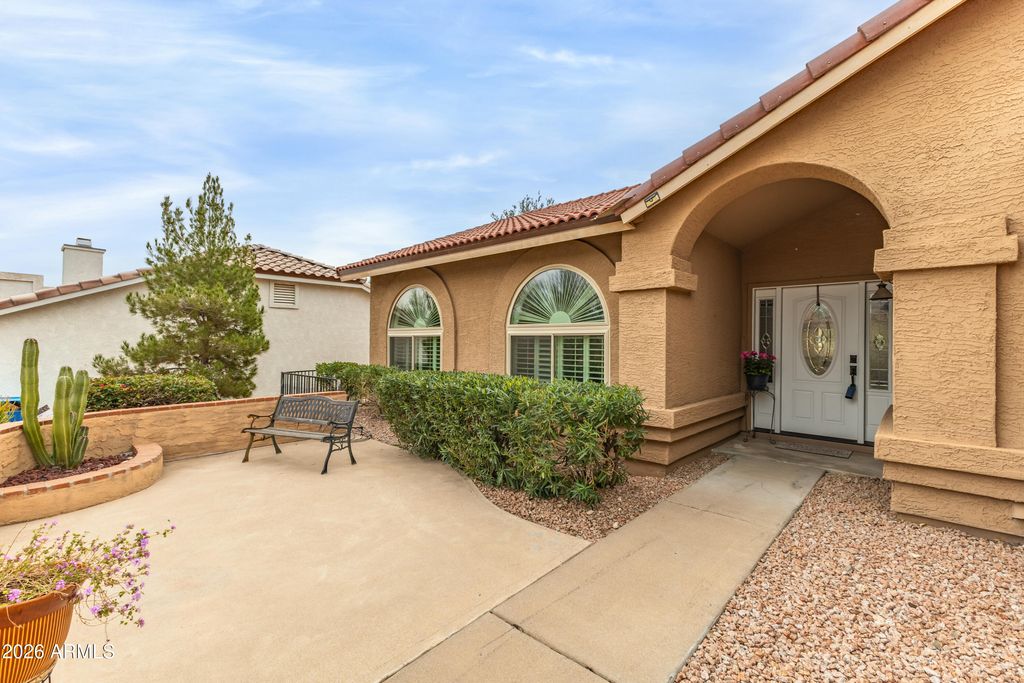 Image 2 of property listing at 15657 E Chicory Drive, Fountain Hills, AZ 85268