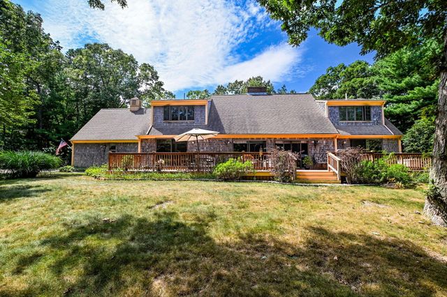 7 Village Drive, East Sandwich, MA 02537