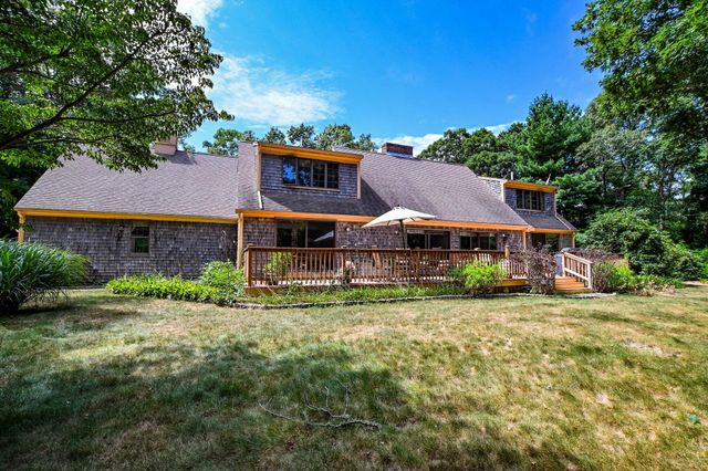 7 Village Drive, East Sandwich, MA 02537
