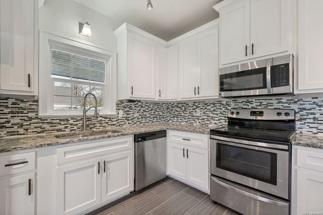 729 W Kings Hwy, San Antonio, TX 78212