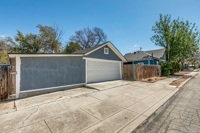 729 W Kings Hwy, San Antonio, TX 78212