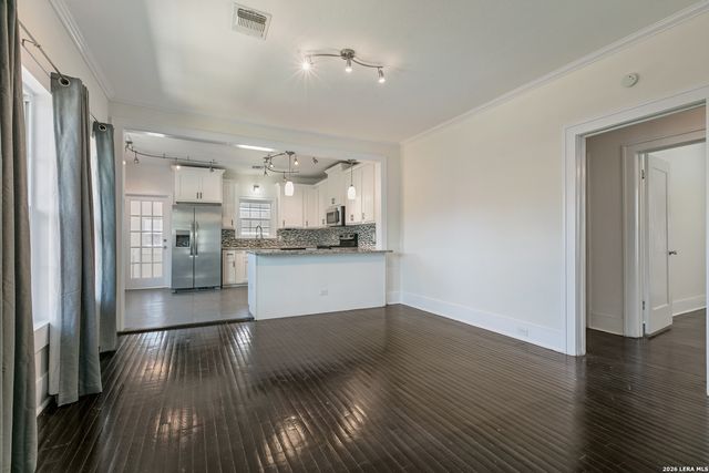 729 W Kings Hwy, San Antonio, TX 78212