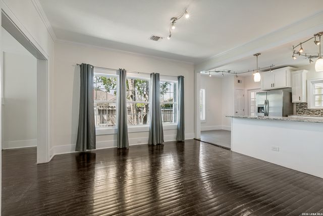 729 W Kings Hwy, San Antonio, TX 78212