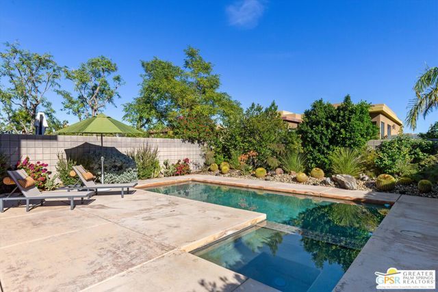 2564 Cheryl Court, Palm Springs, CA 92262