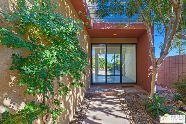 2564 Cheryl Court, Palm Springs, CA 92262