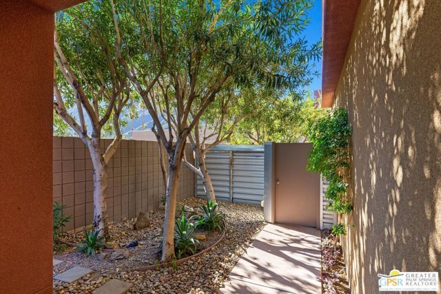 2564 Cheryl Court, Palm Springs, CA 92262